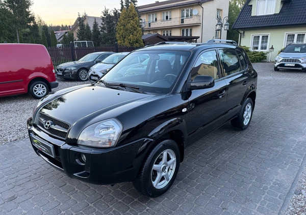 Hyundai Tucson cena 17900 przebieg: 241124, rok produkcji 2006 z Kędzierzyn-Koźle małe 742